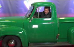 BLAKE SHELTON at "THE VOICE" red carpet drive thru for Season 19