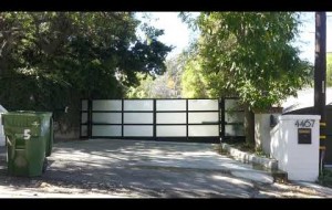 Gwen Stefani Blake Shelton Home House $13 Million Dollar Mansion Los Angeles California USA